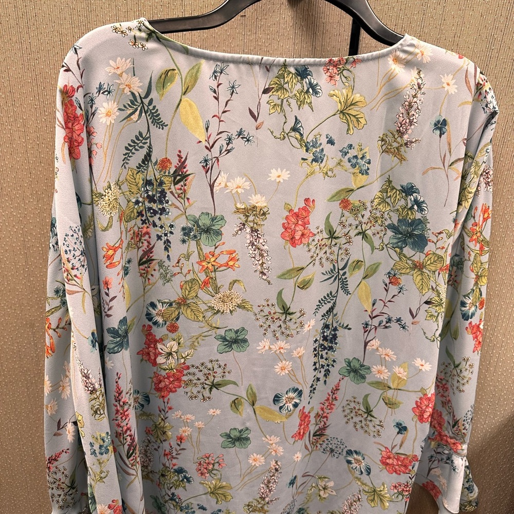 Sanctuary Button-up Floral Blouse Size Large - Picture 2 of 14